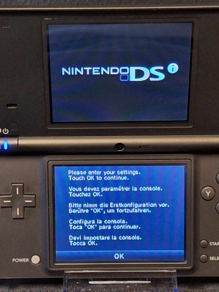 Nintendo DSi Konsole in OVP - Schwarz